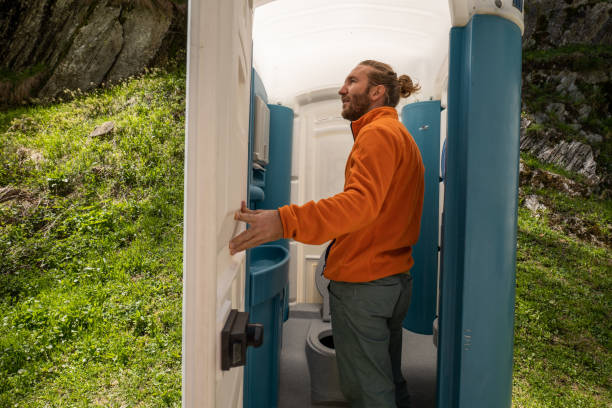 Sanitation services for porta potties in Navy Yard City, WA